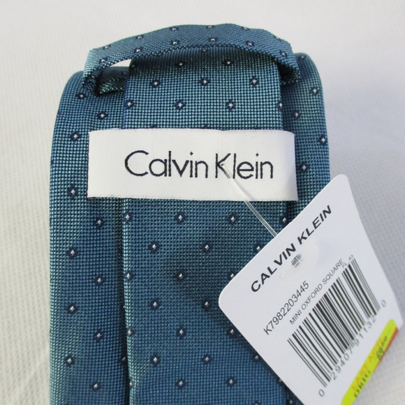 Calvin Klein Mini Oxford Square Modern Profile Tie - Picture 3 of 4